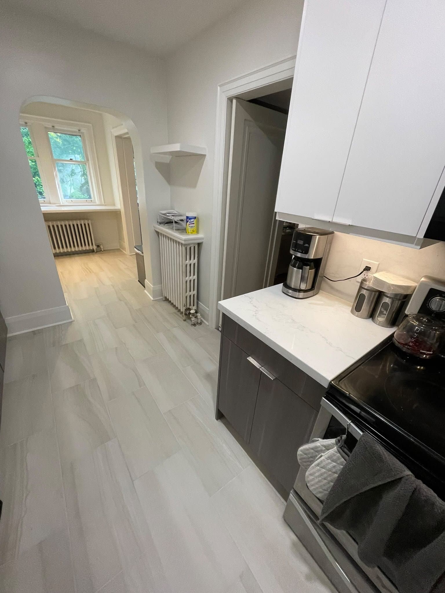 Kitchen coffee station with quartz counters